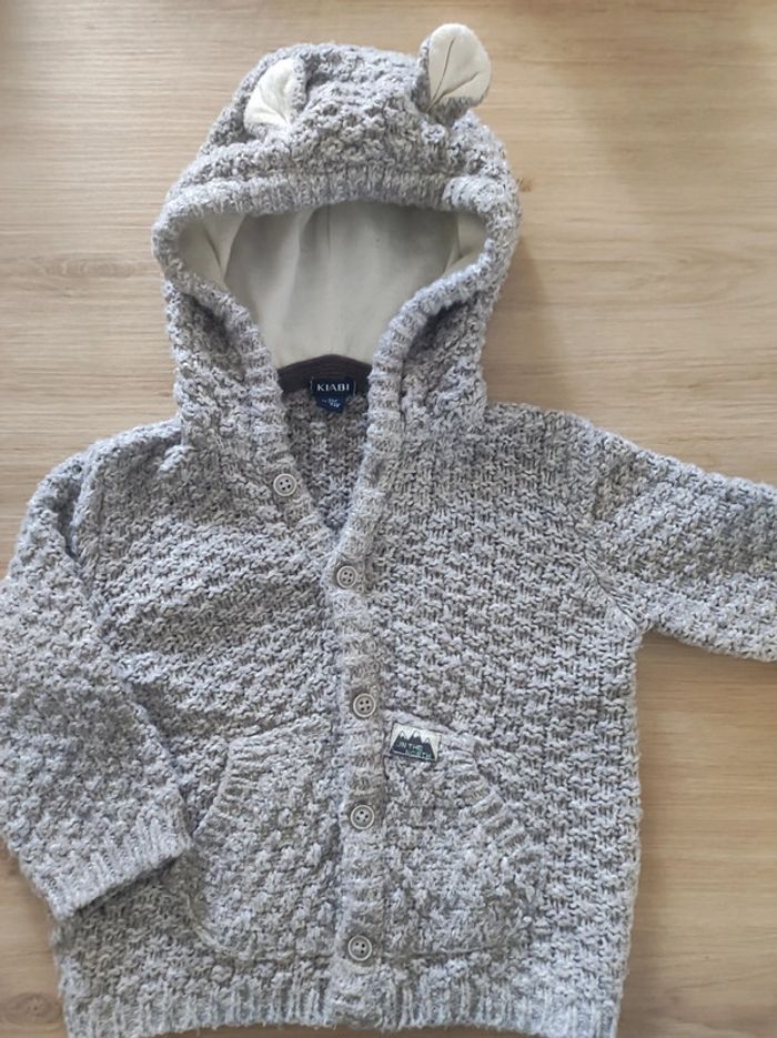 Veste en laine grise - 9 mois - Très bon état - photo numéro 2