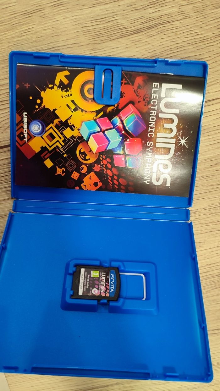 Lumines électronic symphony PS vita - photo numéro 2