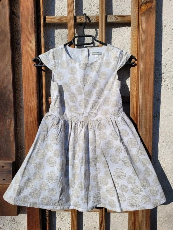 Superbe robe de cérémonie vertbaudet blanche à motifs dorés pailletés, dos nu, 8 ans