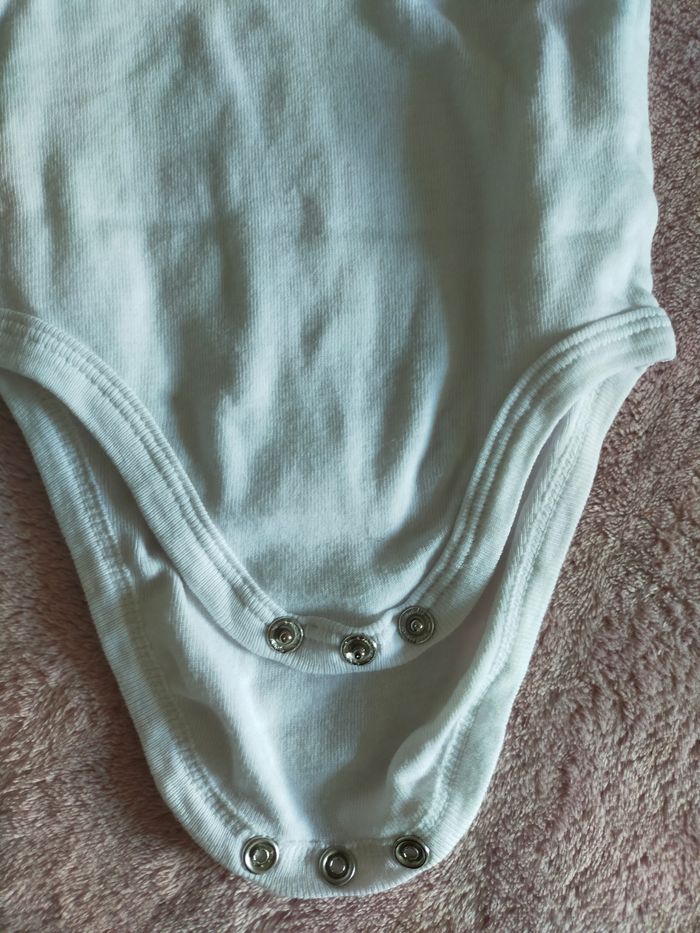 Bodies bébé - photo numéro 2