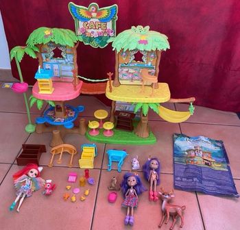 Lot Enchantimals avec le café de la jungle 