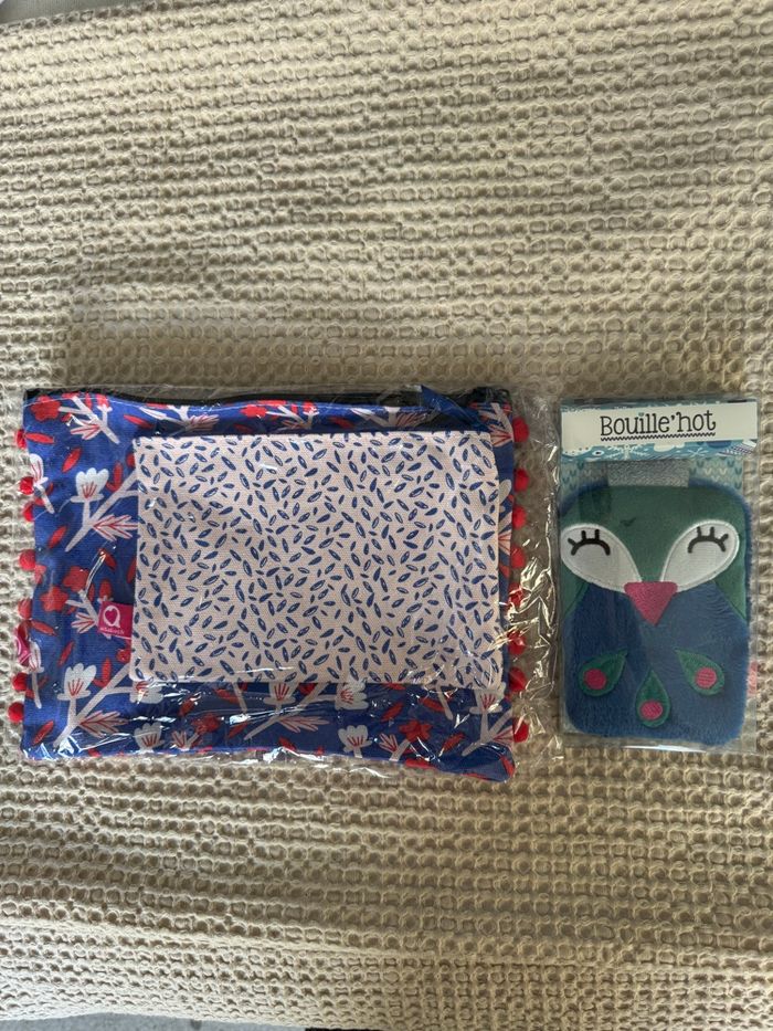 2 trousses + bouillotte Initiatives