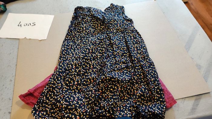 lot 2 robes - photo numéro 3