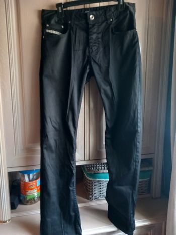 Pantalon noir T42 D.skins