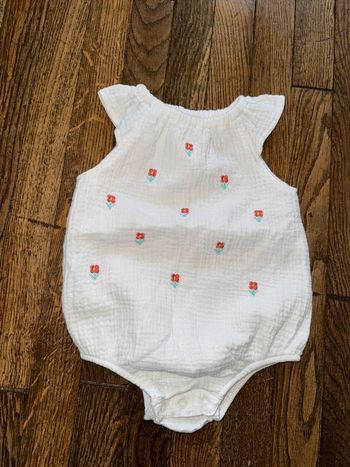 Barboteuse Little me 12 mois Valeur 38 euros