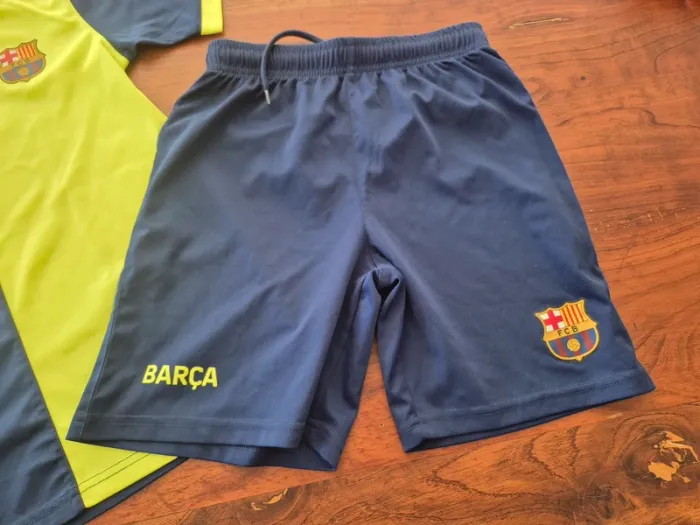 Ensemble foot fcb - photo numéro 2