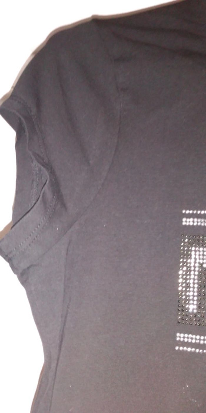 T-shirt noir - photo numéro 2