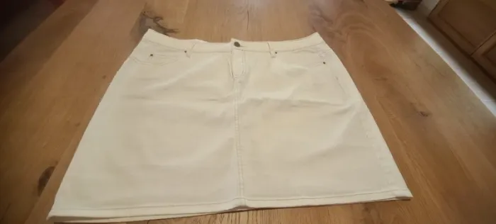Jupe blanche en jean La Redoute