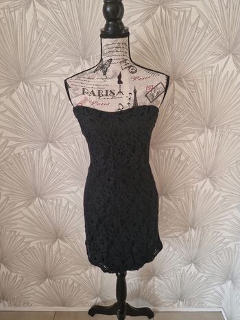 Jolie robe bustier dentelle Jennyfer taille 38