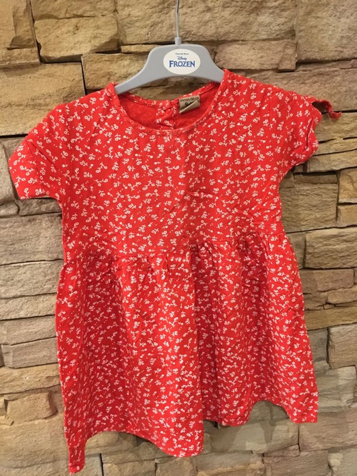 Jolie robe fleurie boîte à malice 24 mois 86 cm