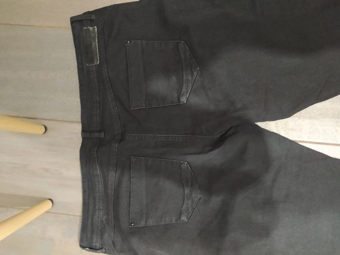 Pantalon noir - photo numéro 2