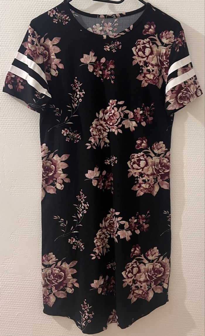 Robe avec des motif de fleur