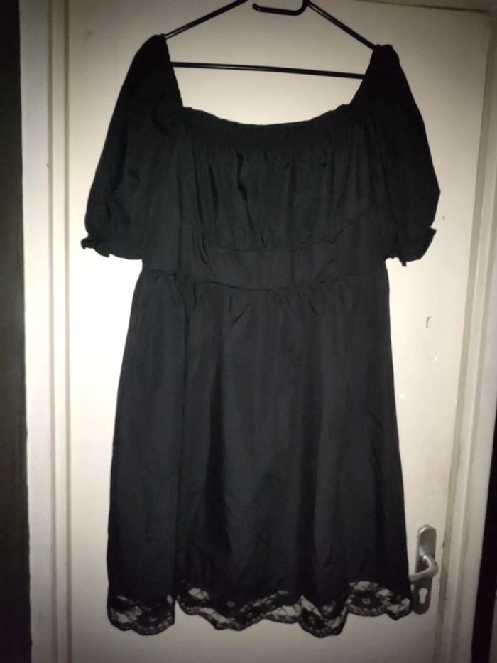 Robe noire