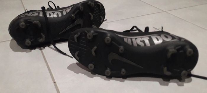 Chaussures de foot mercurial - photo numéro 4