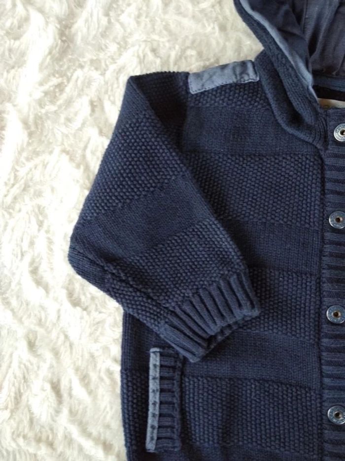 Veste gilet à pressions avec capuche Garçon 12 mois Pingouin Obaïbi - photo numéro 3