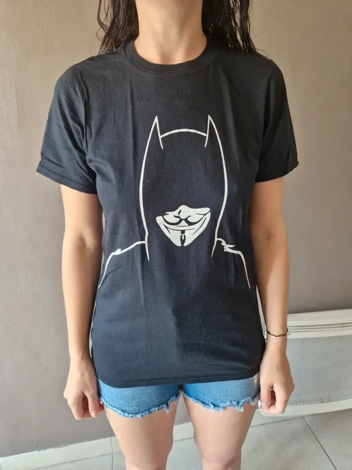 T-shirt noir Anonymous taille S