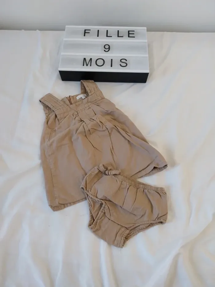 Ensemble fille 9 mois