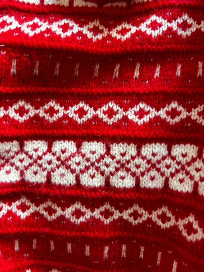 Pull neuf rouge et blanc - photo numéro 3