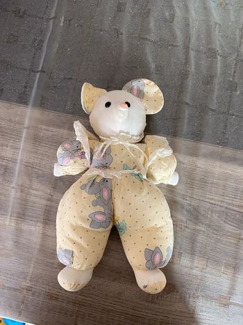 Peluche souris boîte musique