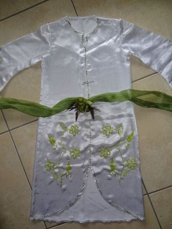 kaftan blanc T 6ans