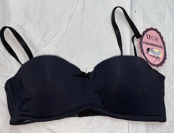 soutien gorge Caprice  neuf avec étiquette  taille 85B