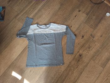 Tee shirt manche longue ikks modal dentelle 16 ans