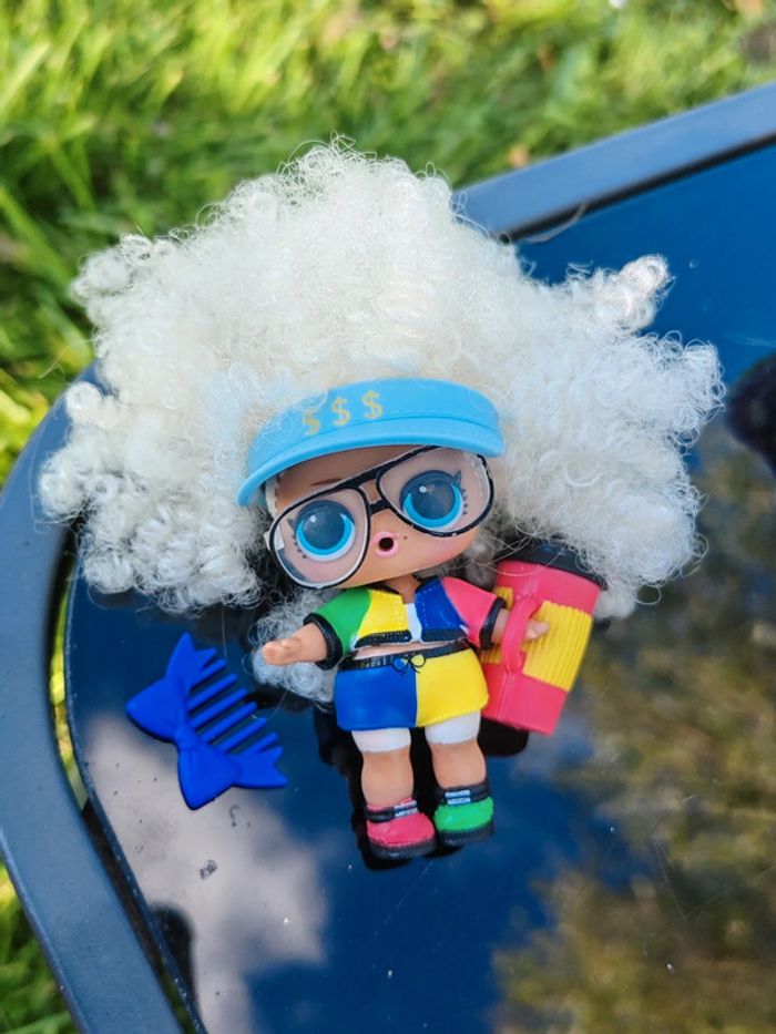 Lol surprise coupe afro et vêtements multicolores - photo numéro 10