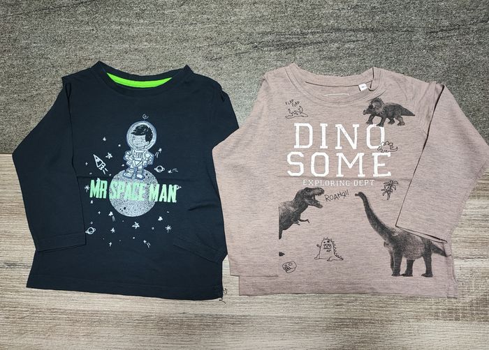 T-shirts espace et dinausores