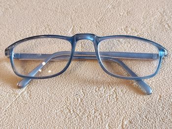 Montures lunettes bleues