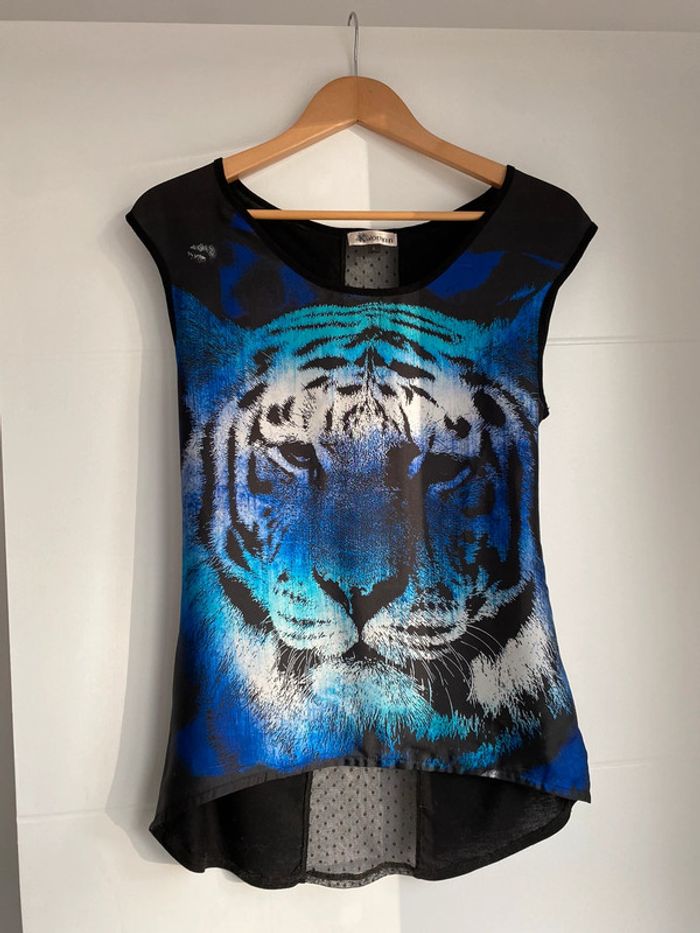 Blouse manches courtes titre