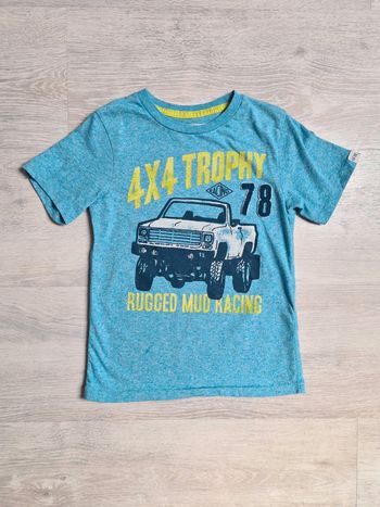 Tee-shirt manches courtes bleu clair chiné voiture 4×4 H&M 4-6 ans