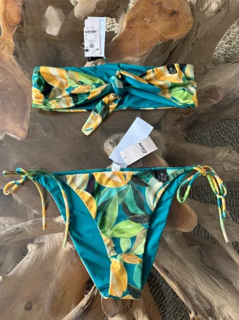 Maillot de bain 2 pièces Etam réversible tropical bandeau