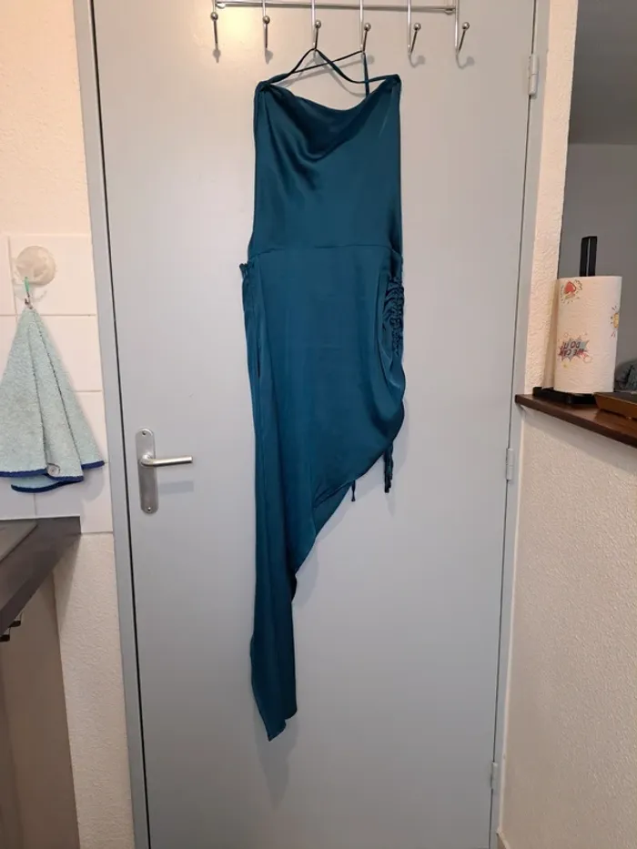 Robe dos nu