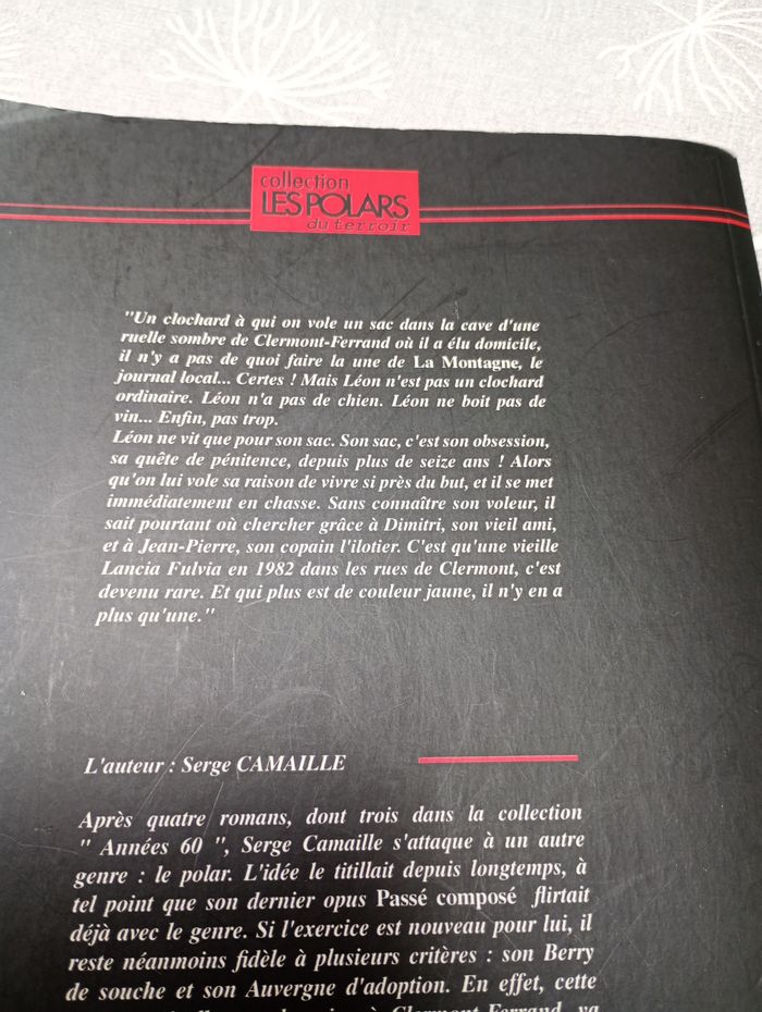 La main sur le sac - photo numéro 3