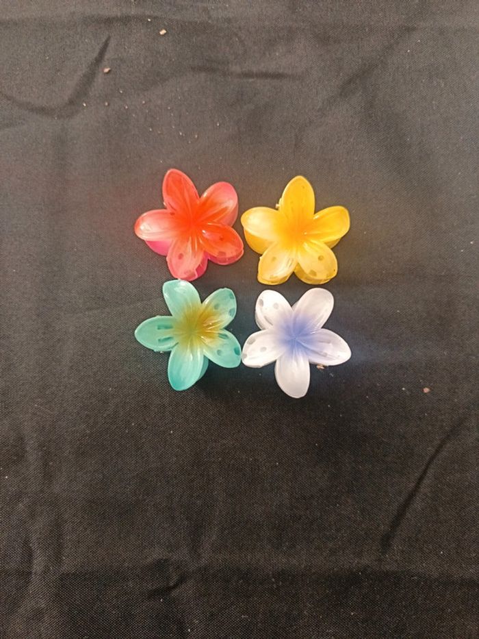 Lot de 4 pinces fleurs