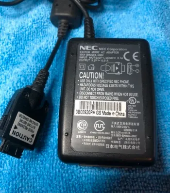 NEC MAY-BH0004-0002 - Chargeur