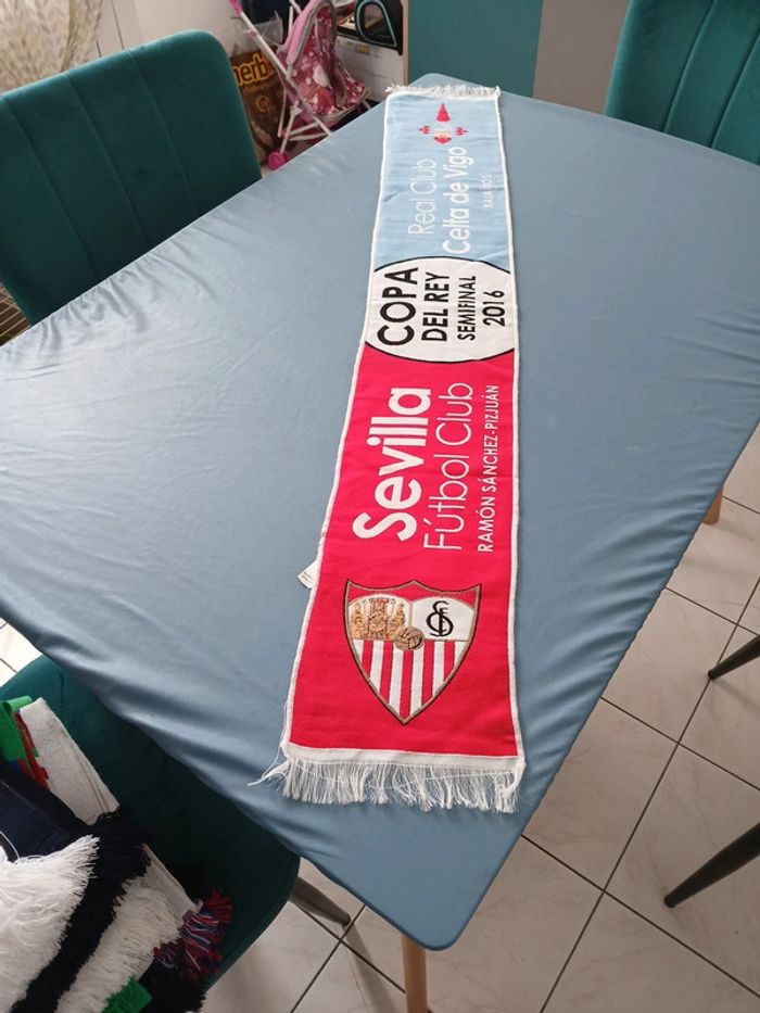 Écharpe foot match FC Séville celta vigo 2016