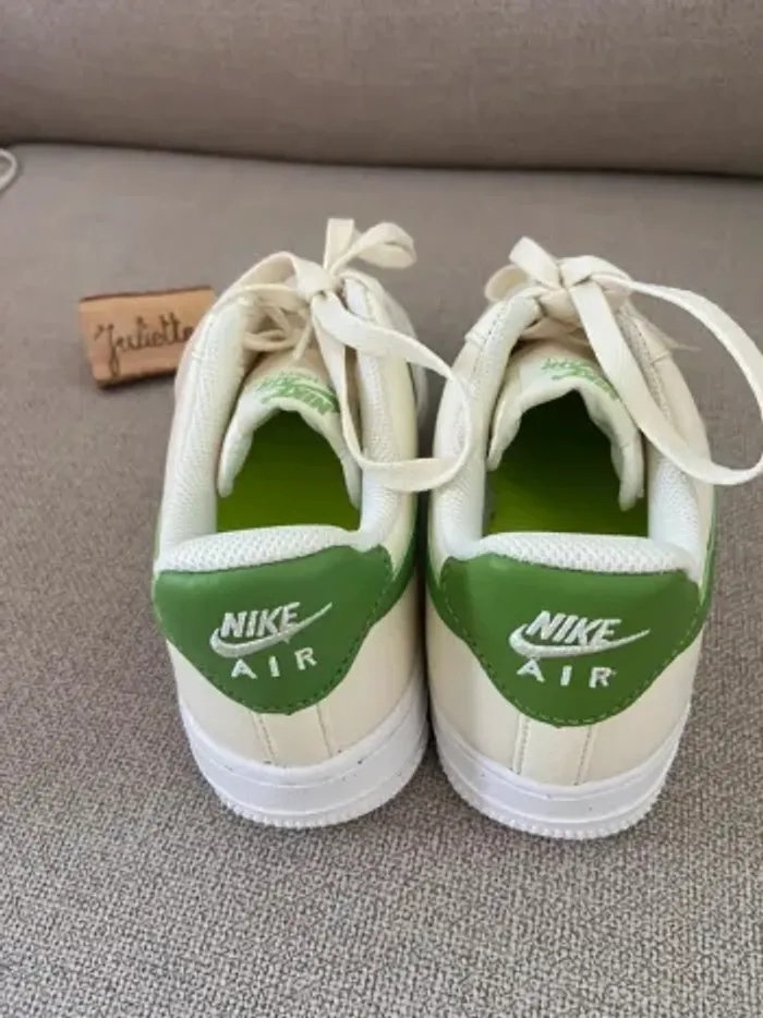 Basket Air force one crème et vert nike - photo numéro 2