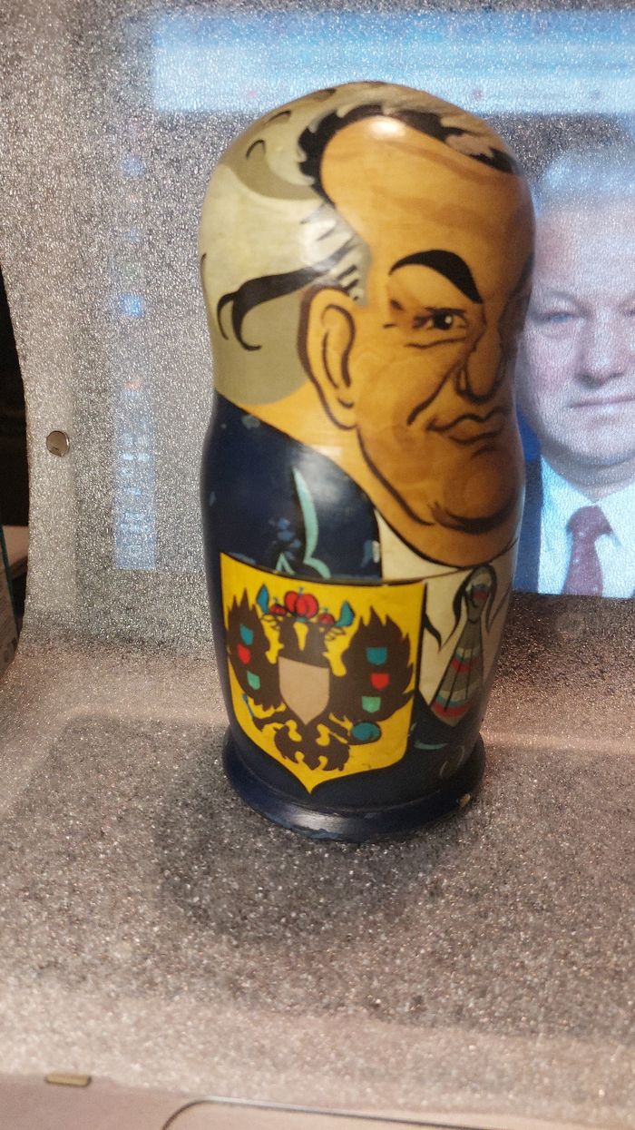 Poupée russe matriochka vintage représentant présidents  ex URSS - photo numéro 9