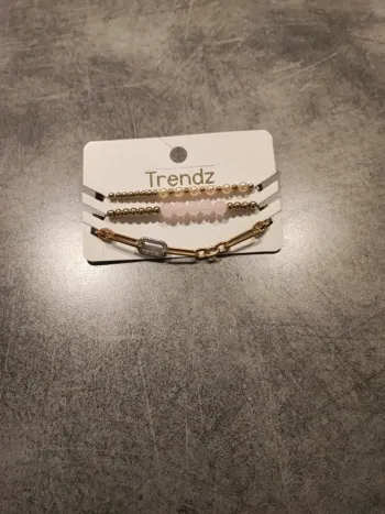 Lot bracelets