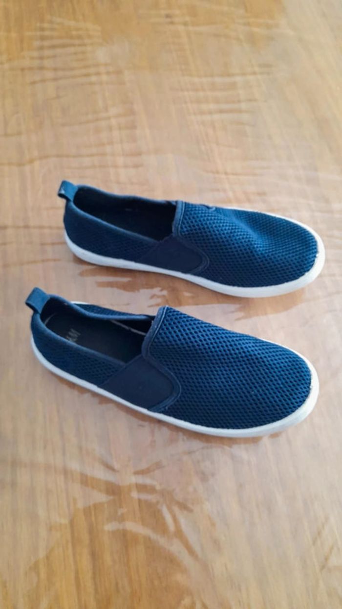 Ballerines en mesh bleu marine pointure 34 - photo numéro 3