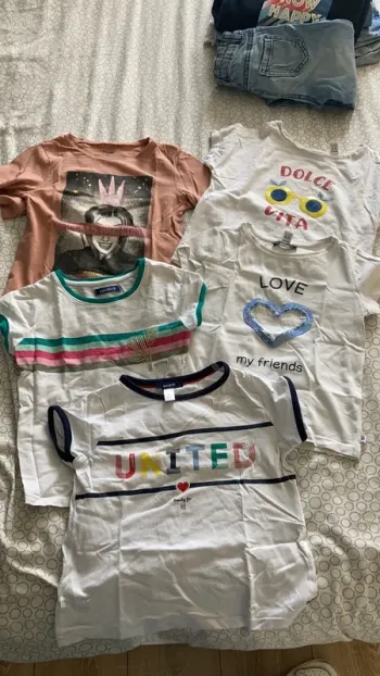 Lot tee-shirts