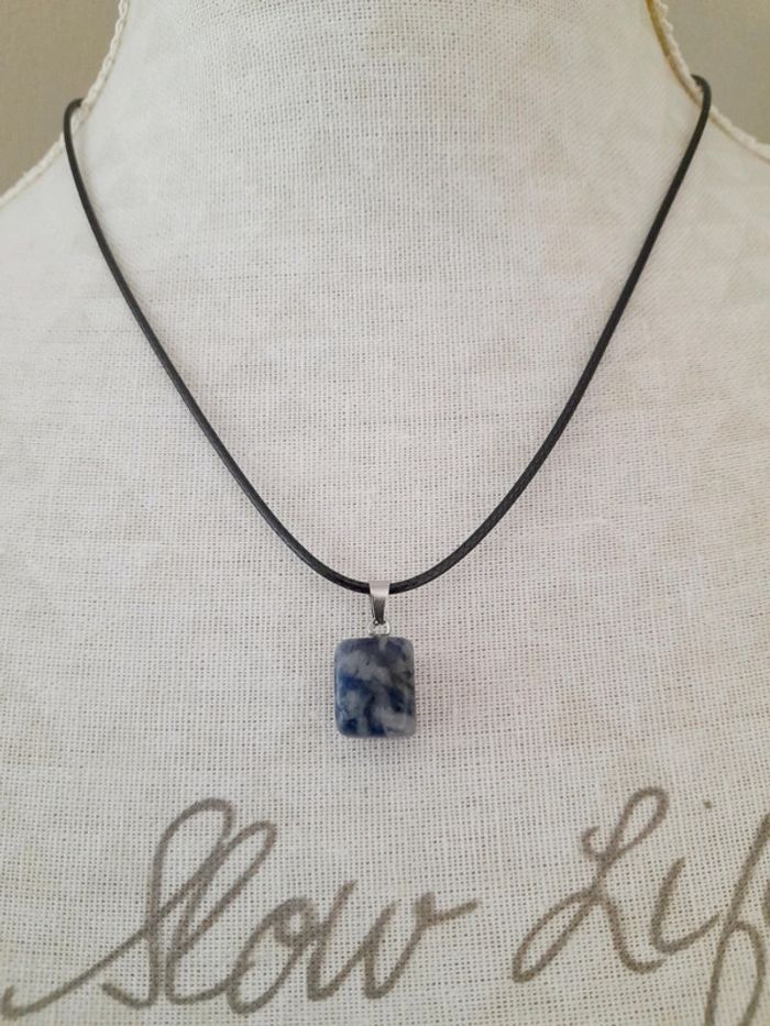 Collier pierre naturelle améthyste bleue