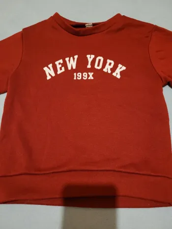 Sweat-shirt taille 7 ans