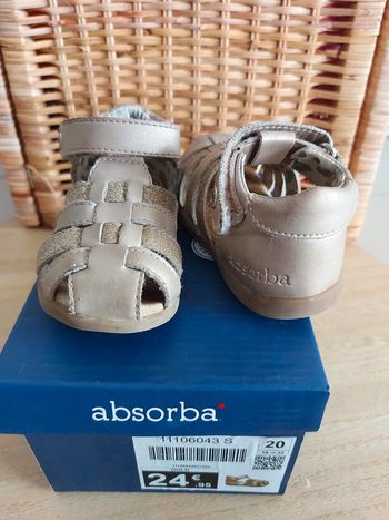 Sandale absorba pointure 20 bon état
