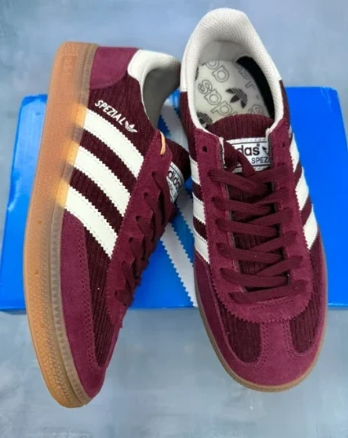 Adidas Handball Spezial taille 39 - photo numéro 3
