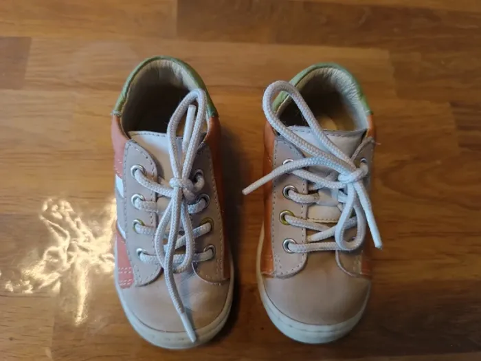 Chaussures à lacets Bellamy taille 22 avec boite - photo numéro 4