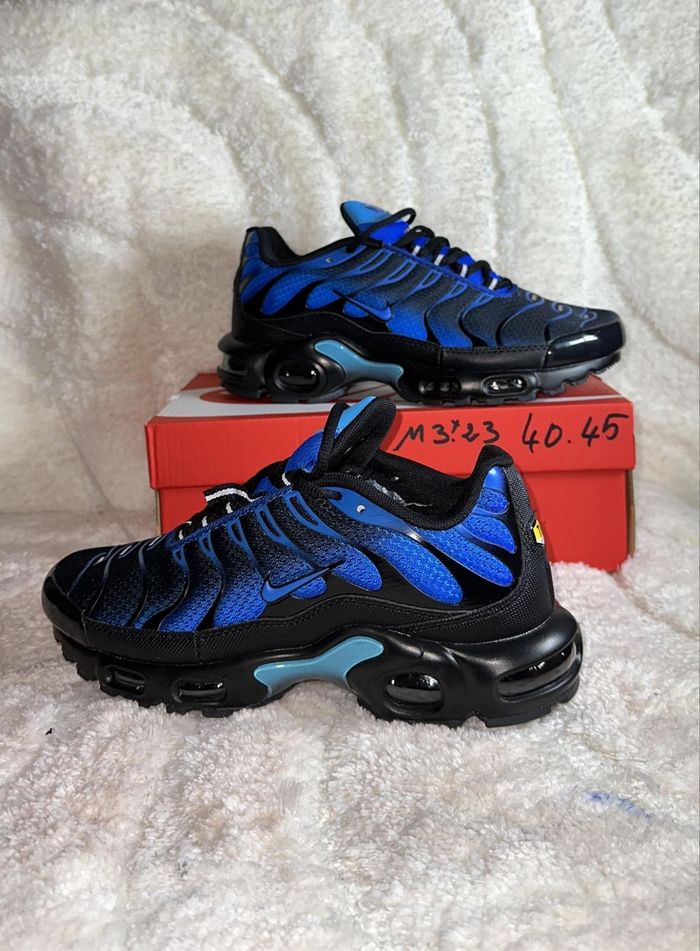 Nike TN noir bleu 40