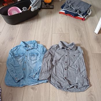 Lot 2 chemises 6 ans