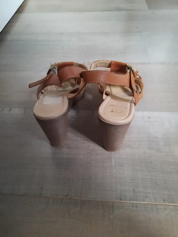 Sandales compensées marron - photo numéro 3
